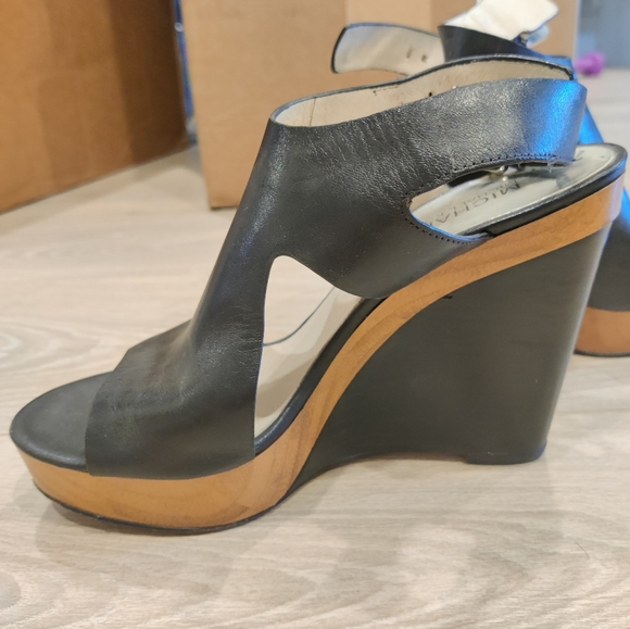 Michael kors wedge leather sandal 6.5 - Picture 2 of 4